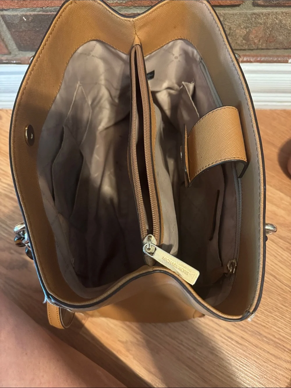 Michael Kors Beige Logo Purse with Matching Wristlet